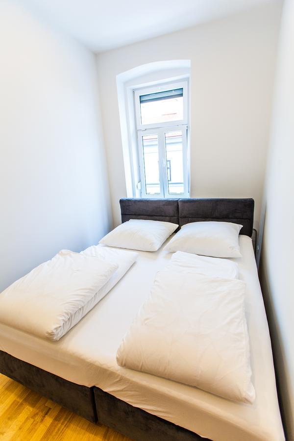Apartment Market & Free Parking Wien